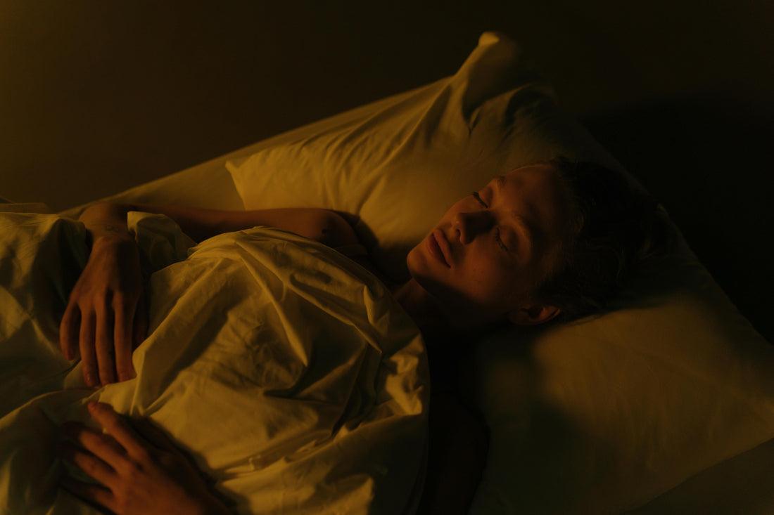 Dormir sur le dos : quel oreiller privilégier ? - Ma Belle Nuit